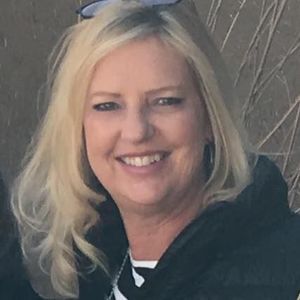 Meet your Posher, Dana